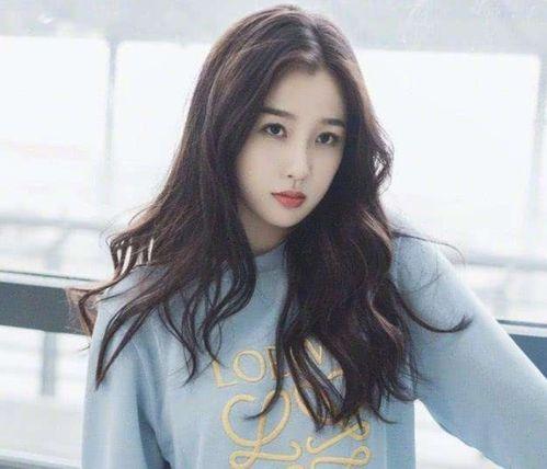 吃瓜娱乐圈虞书欣是谁,娱乐圈“吃瓜”小能手，揭秘明星幕后故事